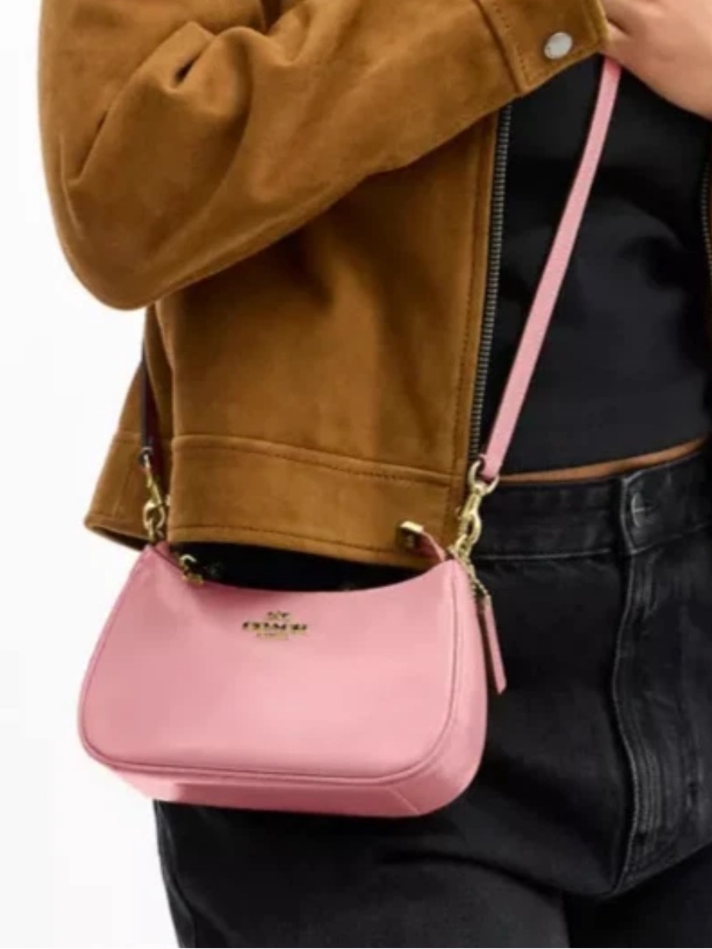 Coach Pink Leather Shoulder Bag with Gold Chain Accents - Picture 9 of 12